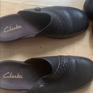 Brown Clarks. Size 7. Barely worn like new.